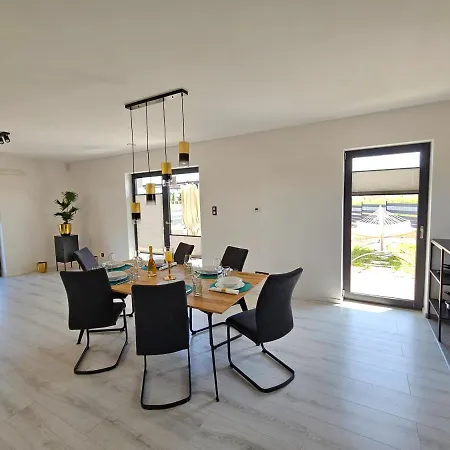 Komfortowy Dom Z Jacuzzi Blisko Trojmiasta Hébergement de vacances *