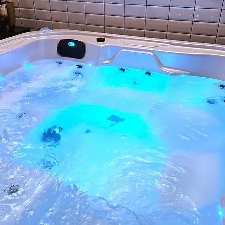 Komfortowy Dom Z Jacuzzi Blisko Trojmiasta Hébergement de vacances *